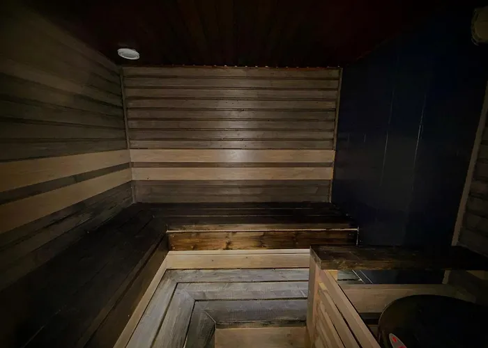 Big Family House For Groups And Families